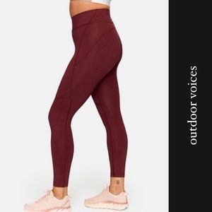 Outdoor Voices Warm-up Ankle Leggings in Maroon • M